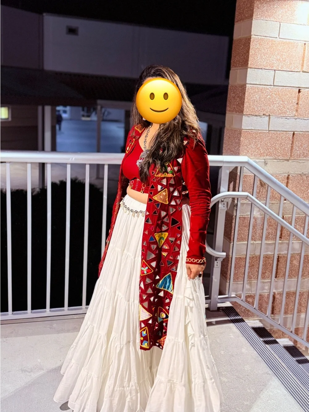 Family/mom&baby/couple/individual Maroon and White Navratri chaniya choli Se